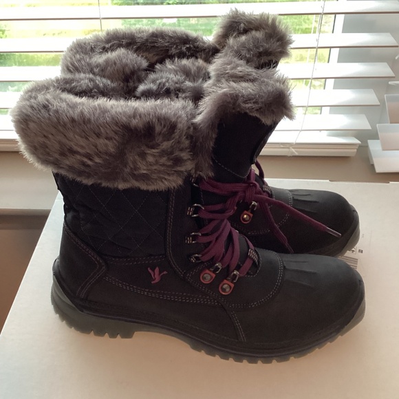 Santana Canada Leather & Wool Blend Mid Winter Boot (Women) 10M - Picture 12 of 13